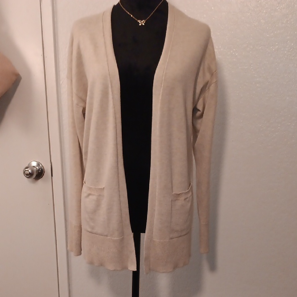 Time and Tru Preloved Women's Tan Cardigan Sweater
